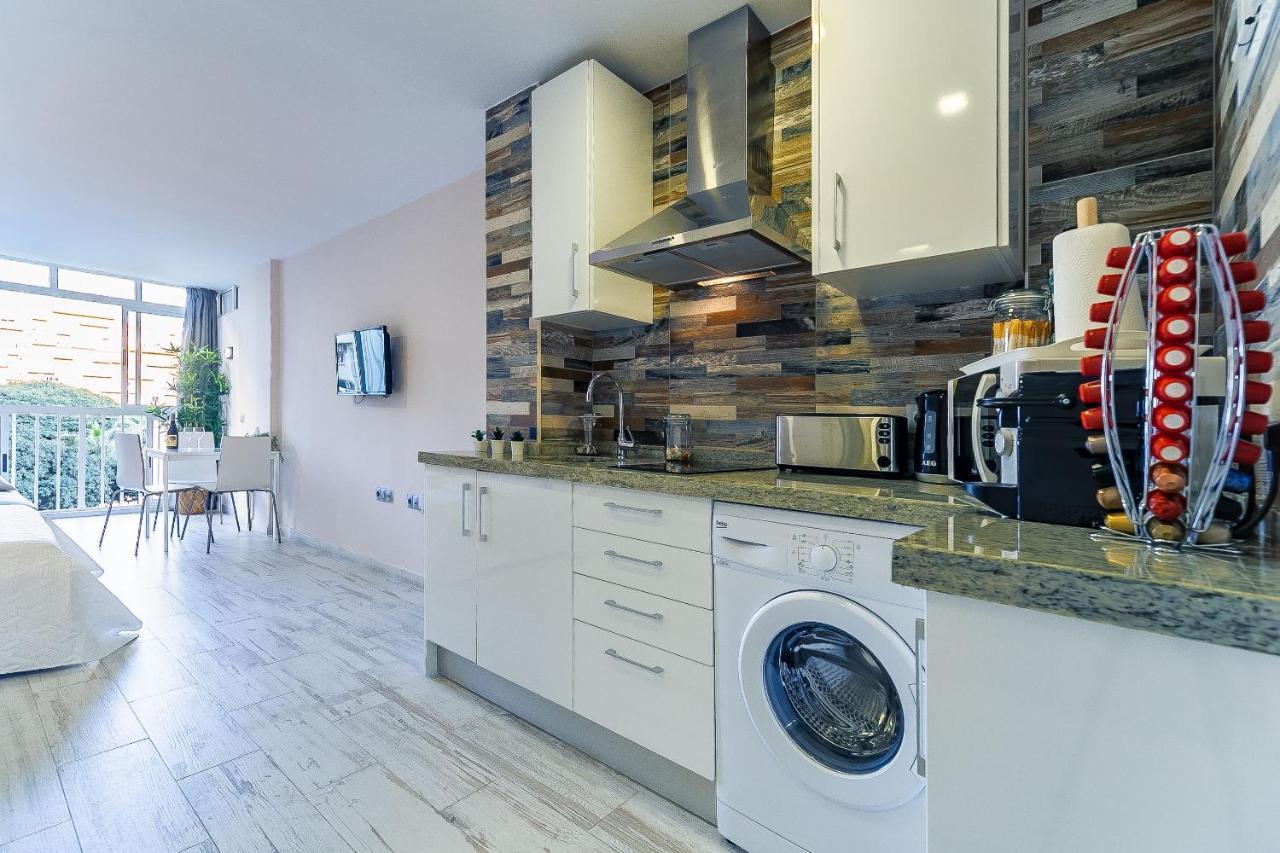 Sun Coast Benalmadena -- Superb Studio With 4 Pools, Gardens & Breakfast Extérieur photo