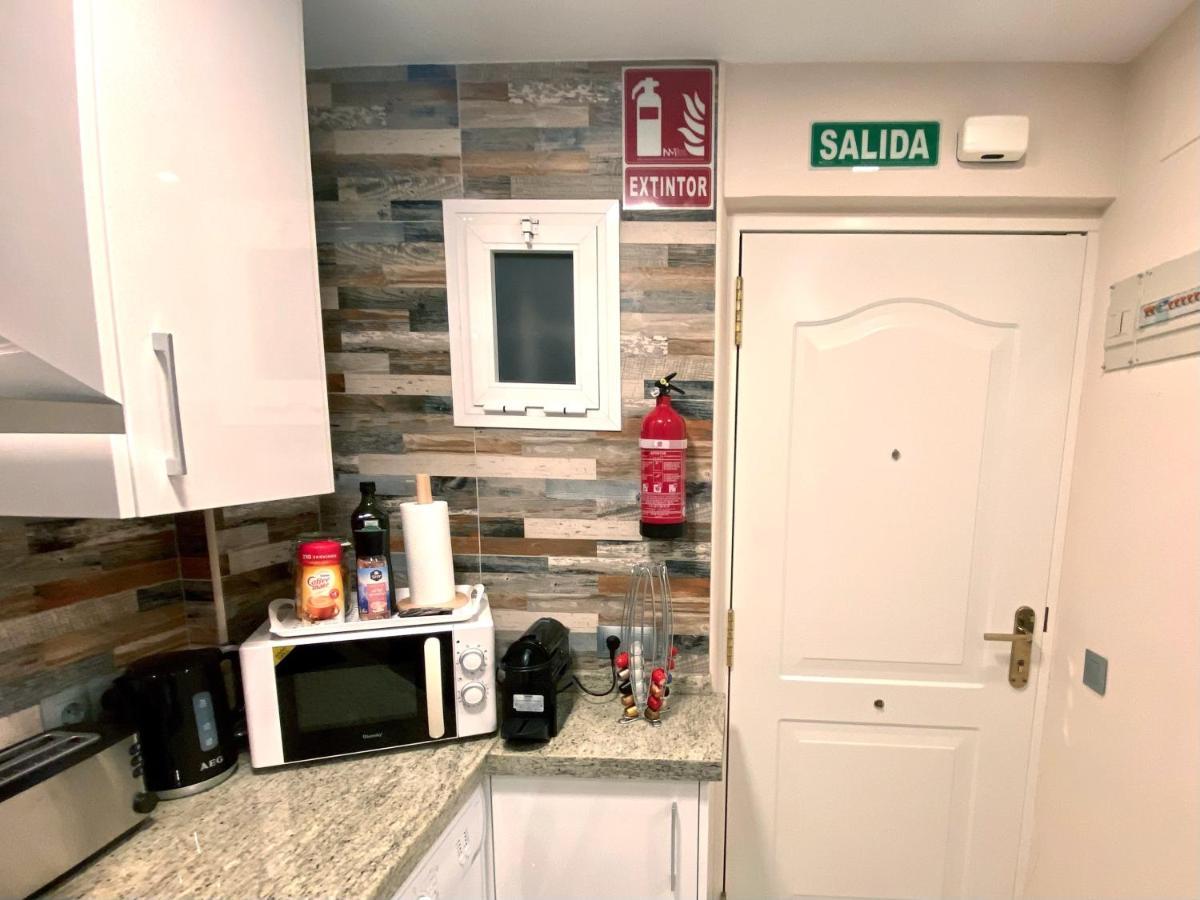 Sun Coast Benalmadena -- Superb Studio With 4 Pools, Gardens & Breakfast Extérieur photo
