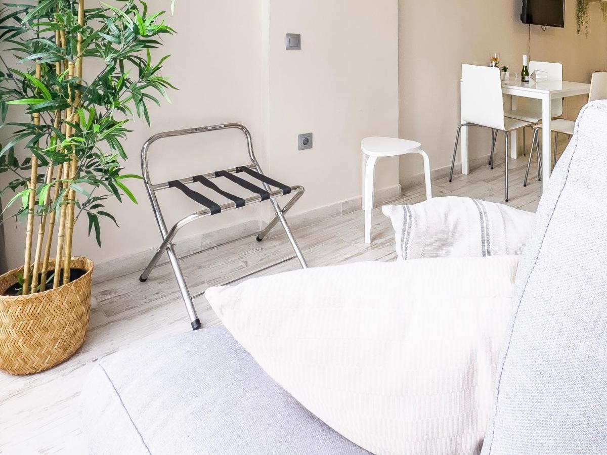 Sun Coast Benalmadena -- Superb Studio With 4 Pools, Gardens & Breakfast Extérieur photo